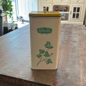 Bread antique/vintage tin